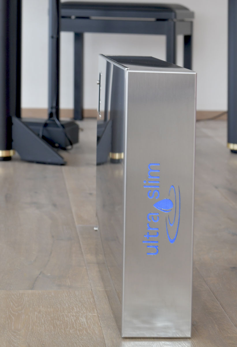 ultra slim: Stehende Montage