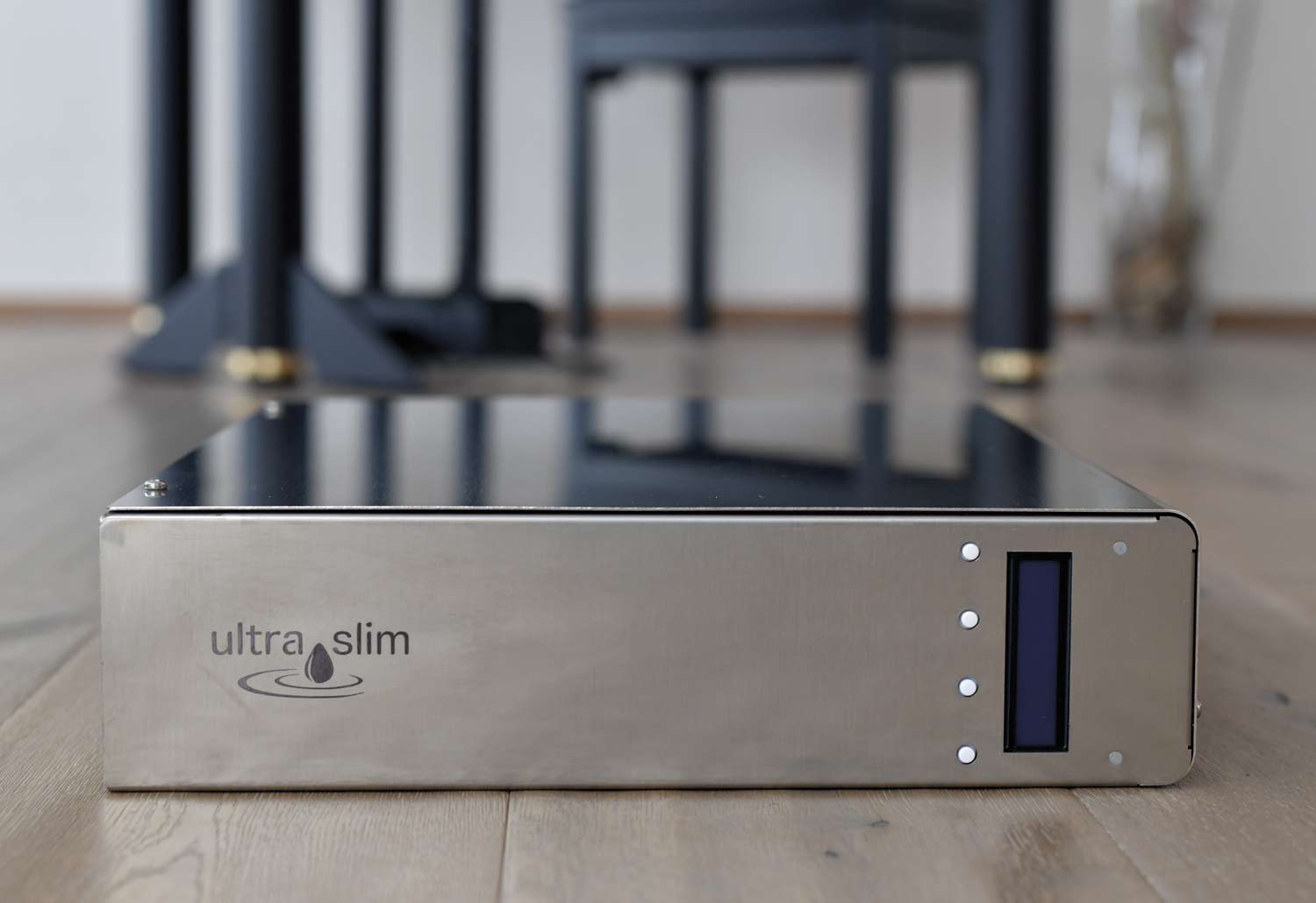 ultra-slim flat mood