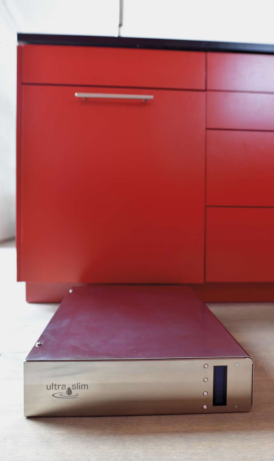 ultra-slim: Küchensockel Filter Anlage